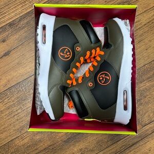 Zumba Fitness High-Top Sneakers with Orange and Black